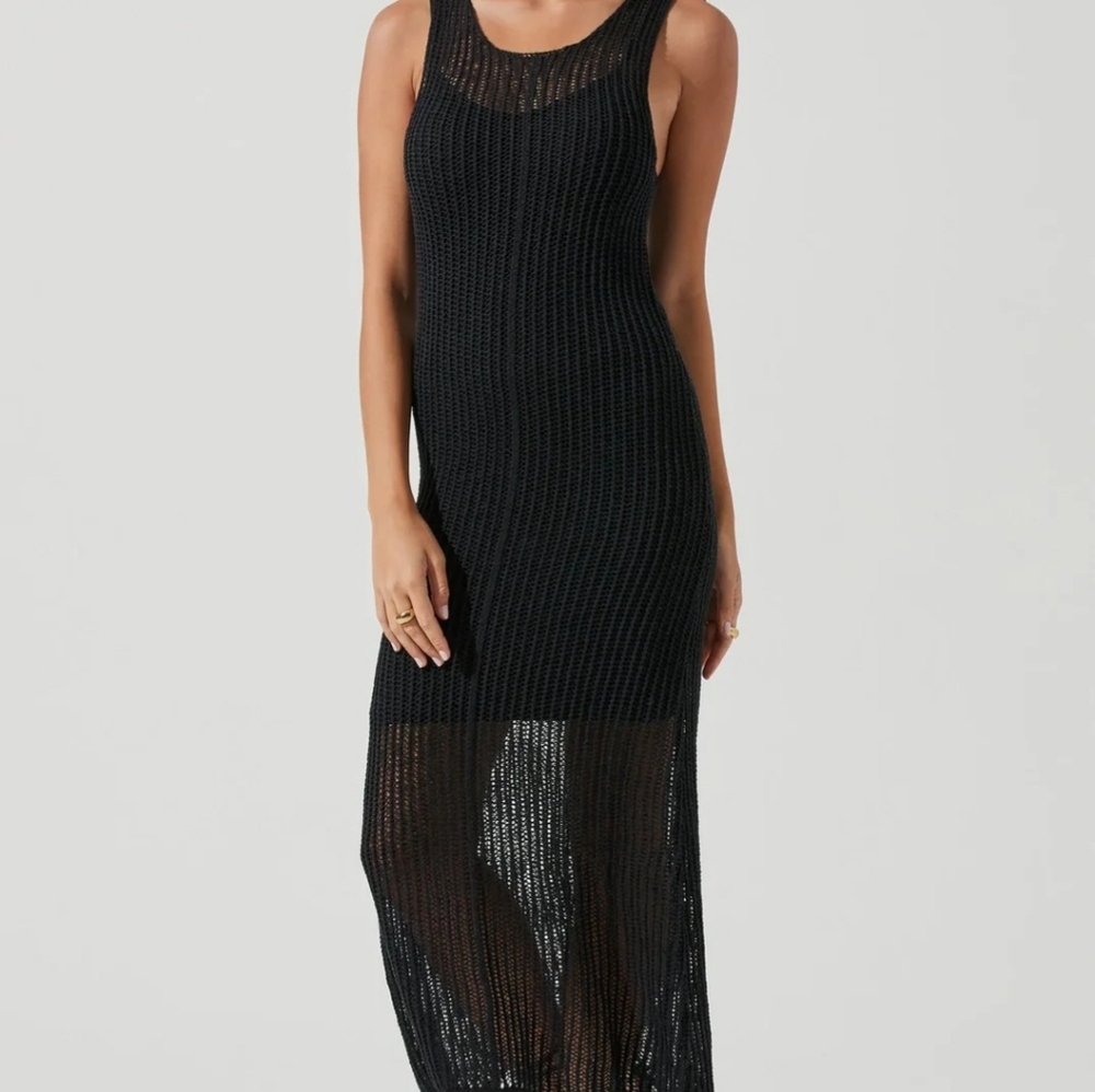 ASTR the Label Palmer Crochet Column Midi Dress in Black sz M